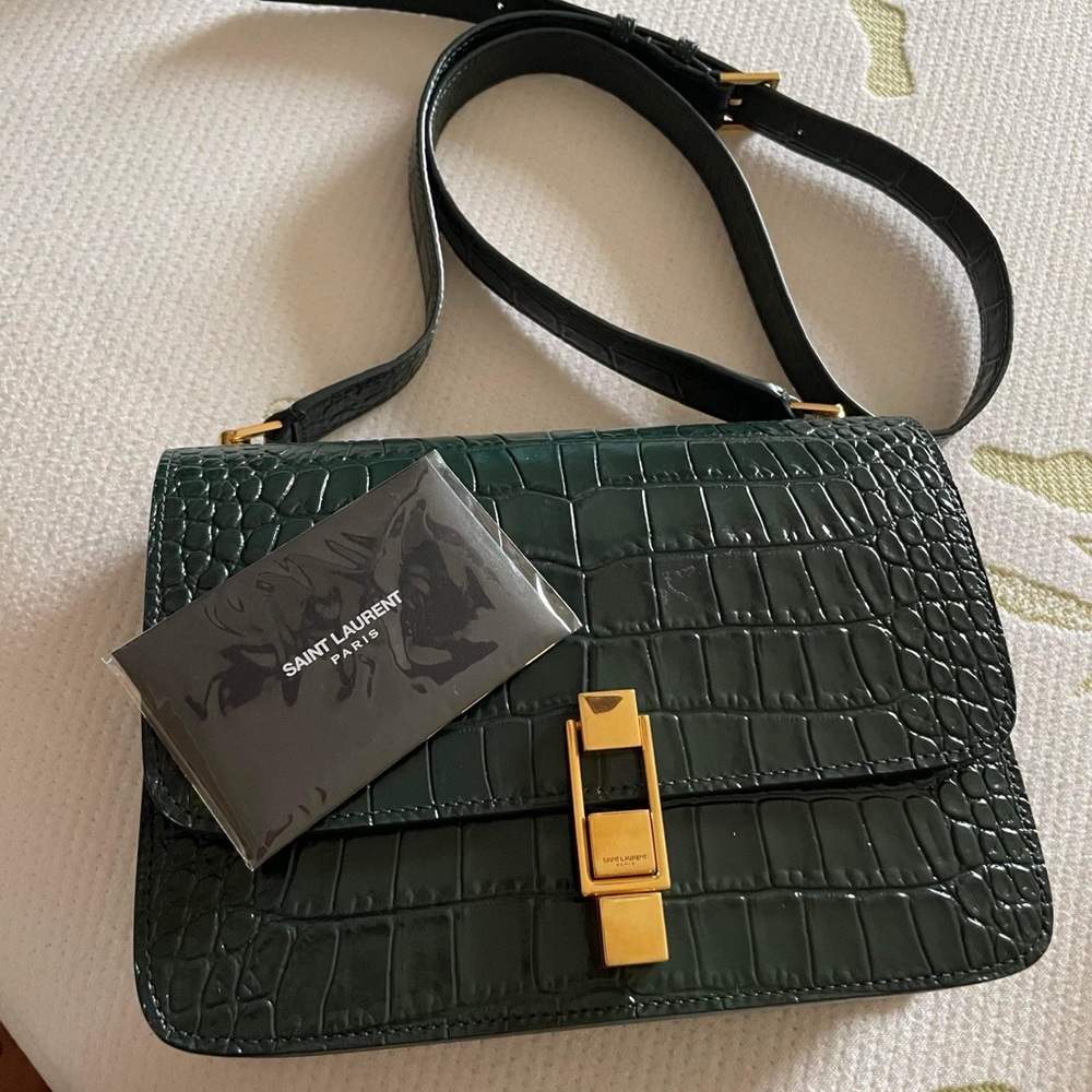 SAINT LAURENT 
Women's Carre Croc-Embossed Leather Shoulder Bag